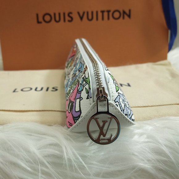 LV COMICS Pencil Pouch (SS23 Virgil's Last Project) Brand New, Full Incl… - Picture 8 of 10